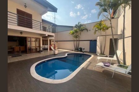 Casa à venda com 480m², 5 quartos e 5 vagas
