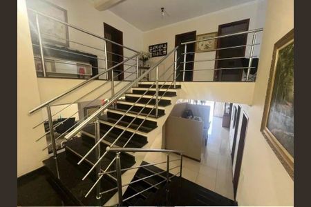 Casa à venda com 480m², 5 quartos e 5 vagas