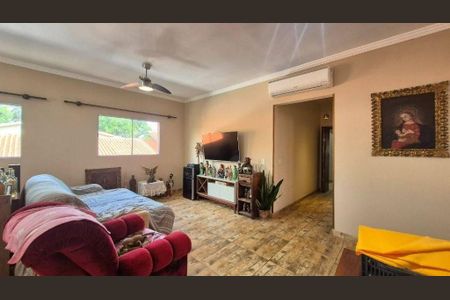 Casa à venda com 4 quartos, 246m² em Vila Adalgisa, São Paulo