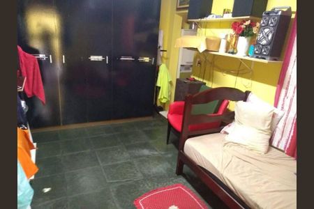 Casa à venda com 3 quartos, 146m² em Vila Nova Alba, São Paulo