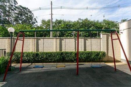 Apartamento para alugar com 43m², 2 quartos e 1 vaga Apartamento para alugar com 43m², 2 quartos e 1 vagaÁrea comum - Playground