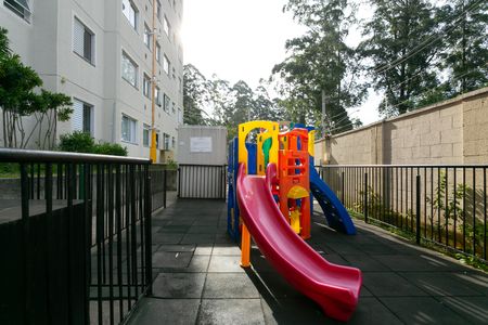 Apartamento para alugar com 43m², 2 quartos e 1 vaga Apartamento para alugar com 43m², 2 quartos e 1 vagaÁrea comum - Playground