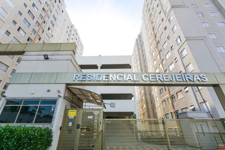Apartamento para alugar com 43m², 2 quartos e 1 vaga Apartamento para alugar com 43m², 2 quartos e 1 vagaFachada