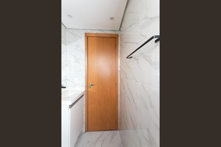 Apartamento para alugar com 43m², 2 quartos e 1 vaga Apartamento para alugar com 43m², 2 quartos e 1 vagaBanheiro