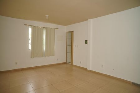 Sala de casa para alugar com 2 quartos, 480m² em Itaipuaçu, Maricá