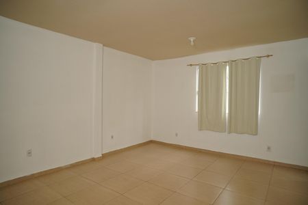Sala de casa para alugar com 2 quartos, 480m² em Itaipuaçu, Maricá