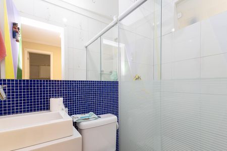 Casa de condomínio à venda com 560m², 5 quartos e 6 vagas Casa de condomínio à venda com 560m², 5 quartos e 6 vagasBanheiro 5