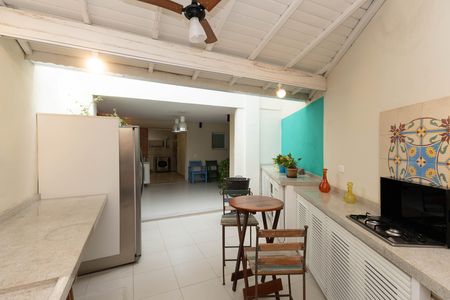 Casa de condomínio à venda com 560m², 5 quartos e 6 vagas Casa de condomínio à venda com 560m², 5 quartos e 6 vagasÁrea Gourmet