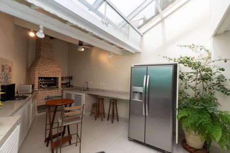 Casa de condomínio à venda com 560m², 5 quartos e 6 vagas Casa de condomínio à venda com 560m², 5 quartos e 6 vagasÁrea Gourmet