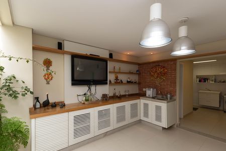 Casa de condomínio à venda com 560m², 5 quartos e 6 vagas Casa de condomínio à venda com 560m², 5 quartos e 6 vagasÁrea Gourmet