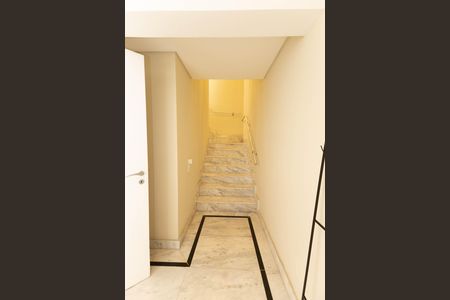 Casa de condomínio à venda com 560m², 5 quartos e 6 vagas