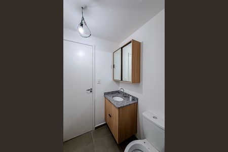 Studio para alugar com 29m², 1 quarto e sem vaga Studio para alugar com 29m², 1 quarto e sem vagaBanheiro