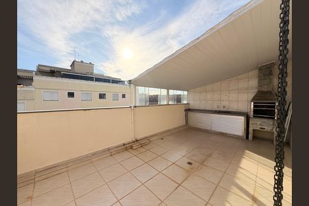 Apartamento à venda com 98m², 2 quartos e 1 vagaQuintal com churrasqueira