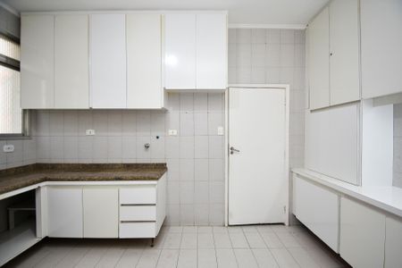 Apartamento à venda com 200m², 3 quartos e 2 vagascozinha