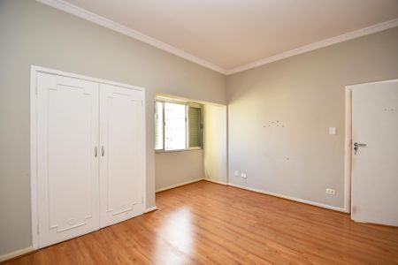 Apartamento à venda com 200m², 3 quartos e 2 vagasquarto 3