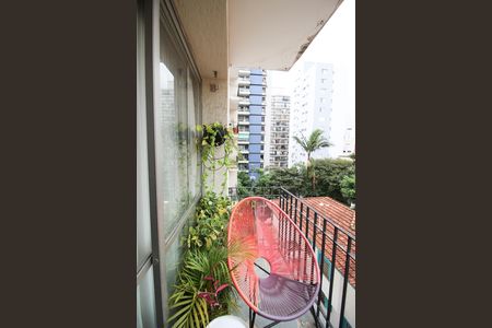 Apartamento à venda com 67m², 2 quartos e 1 vaga Apartamento à venda com 67m², 2 quartos e 1 vagaVaranda