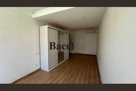 Casa à venda com 451m², 8 quartos e 6 vagas