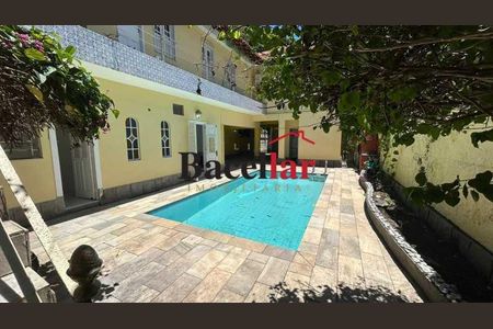 Casa à venda com 451m², 8 quartos e 6 vagas