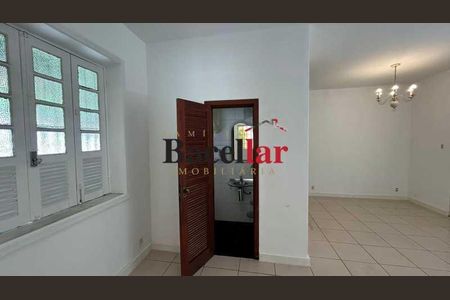 Casa à venda com 8 quartos, 451m² em Vila Isabel, Rio de Janeiro
