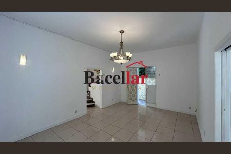 Casa à venda com 451m², 8 quartos e 6 vagas
