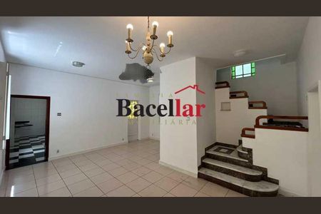 Casa à venda com 451m², 8 quartos e 6 vagas