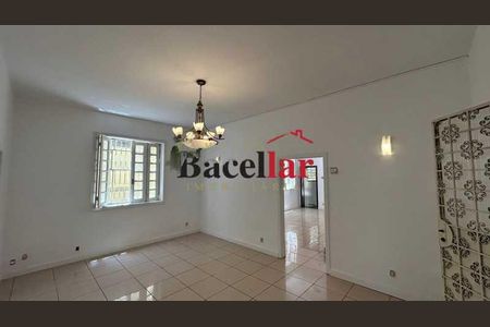 Casa à venda com 8 quartos, 451m² em Vila Isabel, Rio de Janeiro