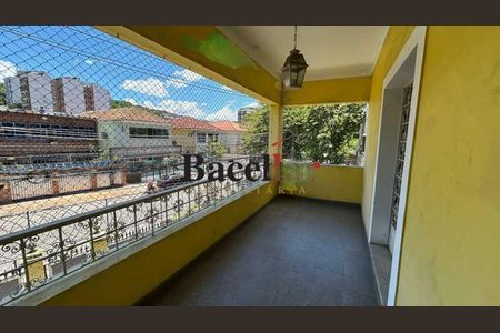 Casa à venda com 451m², 8 quartos e 6 vagas