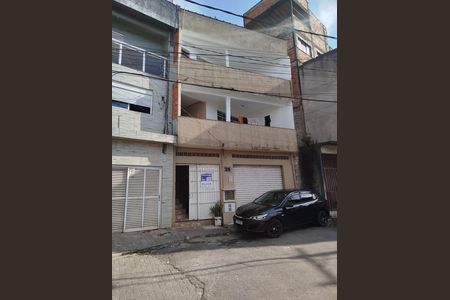 Casa para alugar com 72m², 2 quartos e 1 vaga Casa para alugar com 72m², 2 quartos e 1 vagaFachada