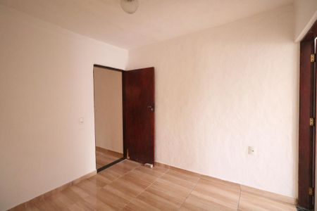 Casa para alugar com 72m², 2 quartos e 1 vaga Casa para alugar com 72m², 2 quartos e 1 vagaQuarto