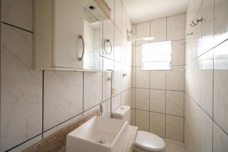 Casa para alugar com 72m², 2 quartos e 1 vaga Casa para alugar com 72m², 2 quartos e 1 vagaBanheiro da Suíte