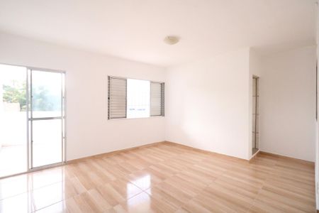 Casa para alugar com 72m², 2 quartos e 1 vaga Casa para alugar com 72m², 2 quartos e 1 vagaSuíte