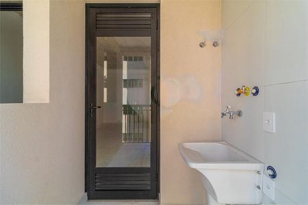 Apartamento à venda com 67m², 2 quartos e 1 vaga