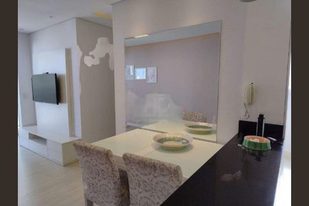 Apartamento à venda com 60m², 2 quartos e 1 vaga
