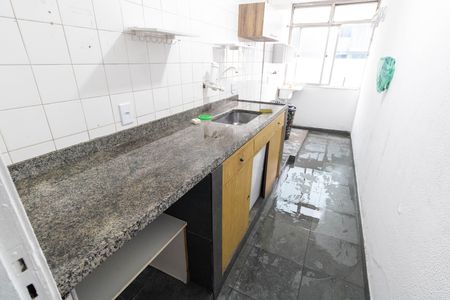 Apartamento para alugar com 48m², 2 quartos e 1 vaga Apartamento para alugar com 48m², 2 quartos e 1 vagaCozinha e Área de Serviço