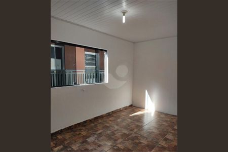Casa à venda com 240m², 6 quartos e 2 vagas