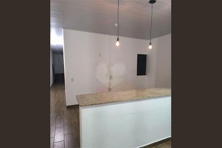 Casa à venda com 240m², 6 quartos e 2 vagas