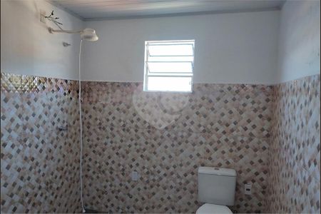 Casa à venda com 240m², 6 quartos e 2 vagas