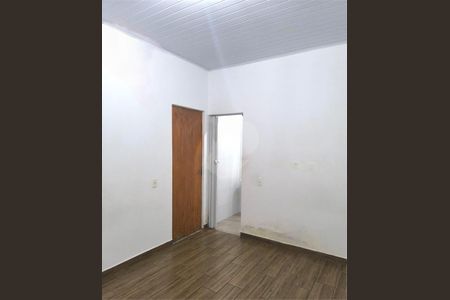 Casa à venda com 6 quartos, 240m² em Coronel Sezefredo Fagundes, São Paulo