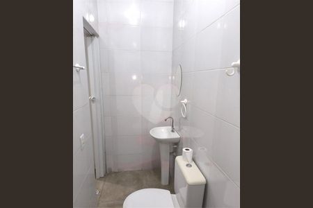 Casa à venda com 240m², 6 quartos e 2 vagas