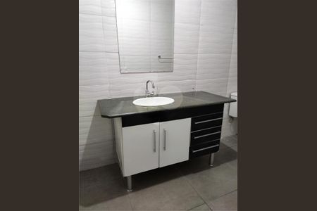 Casa à venda com 240m², 6 quartos e 2 vagas