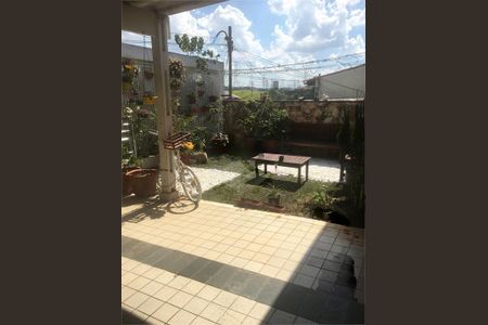 Casa à venda com 154m², 3 quartos e 2 vagas