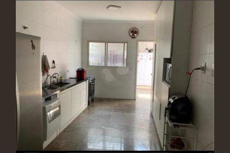 Casa à venda com 154m², 3 quartos e 2 vagas