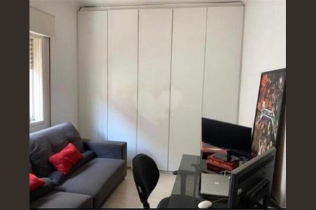 Casa à venda com 154m², 3 quartos e 2 vagas