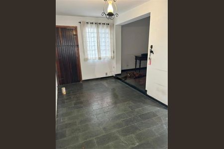 Casa à venda com 170m², 3 quartos e 3 vagas