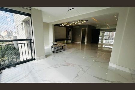 Apartamento à venda com 151m², 3 quartos e 3 vagas