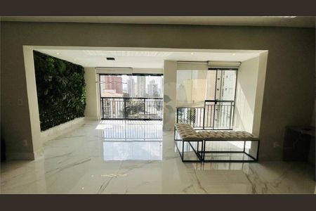 Apartamento à venda com 151m², 3 quartos e 3 vagas