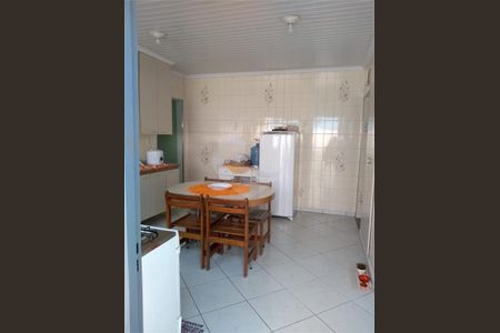Casa à venda com 195m², 3 quartos e 3 vagas