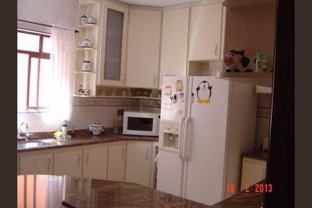 Casa à venda com 3 quartos, 450m² em Jardim Vivan, São Paulo
