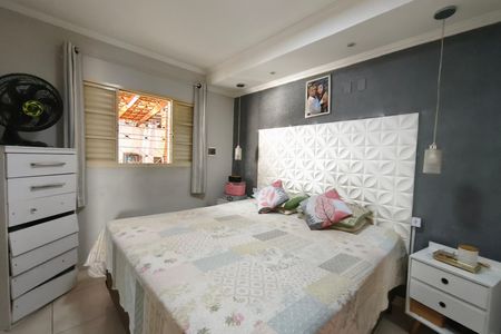 Quarto 2 de casa para alugar com 2 quartos, 110m² em Jardim Santa Lúcia, Campinas