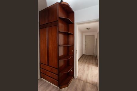 Apartamento para alugar com 75m², 2 quartos e 1 vagaCorredor